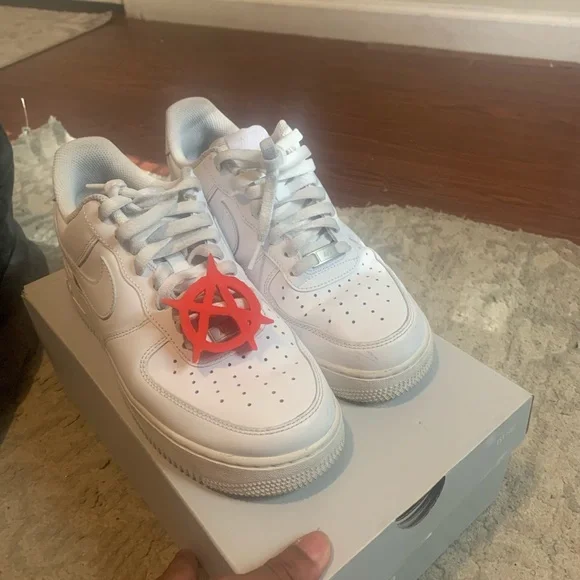 Nike Air Force 1’s - Picture 3 of 4